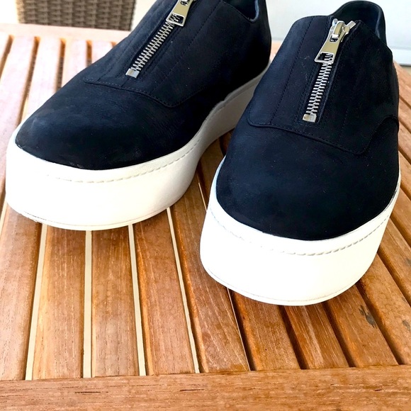 Vince women’s sneakers sz 9 - Picture 9 of 10